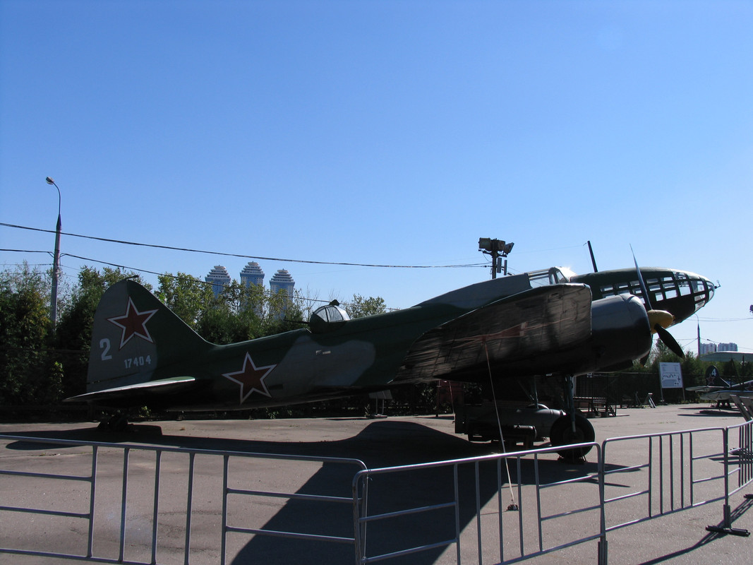 Ilyushin Il-4 está en exhibición en el The Central Air Force Museum en Monino, Moscú, Rusia