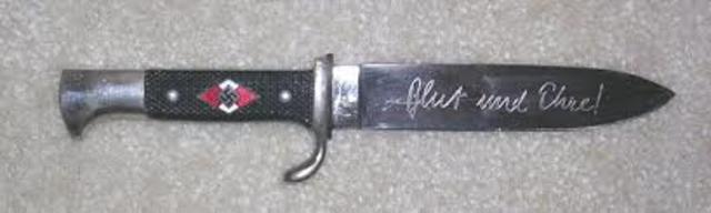 Cuchillo fabricado después de la guerra