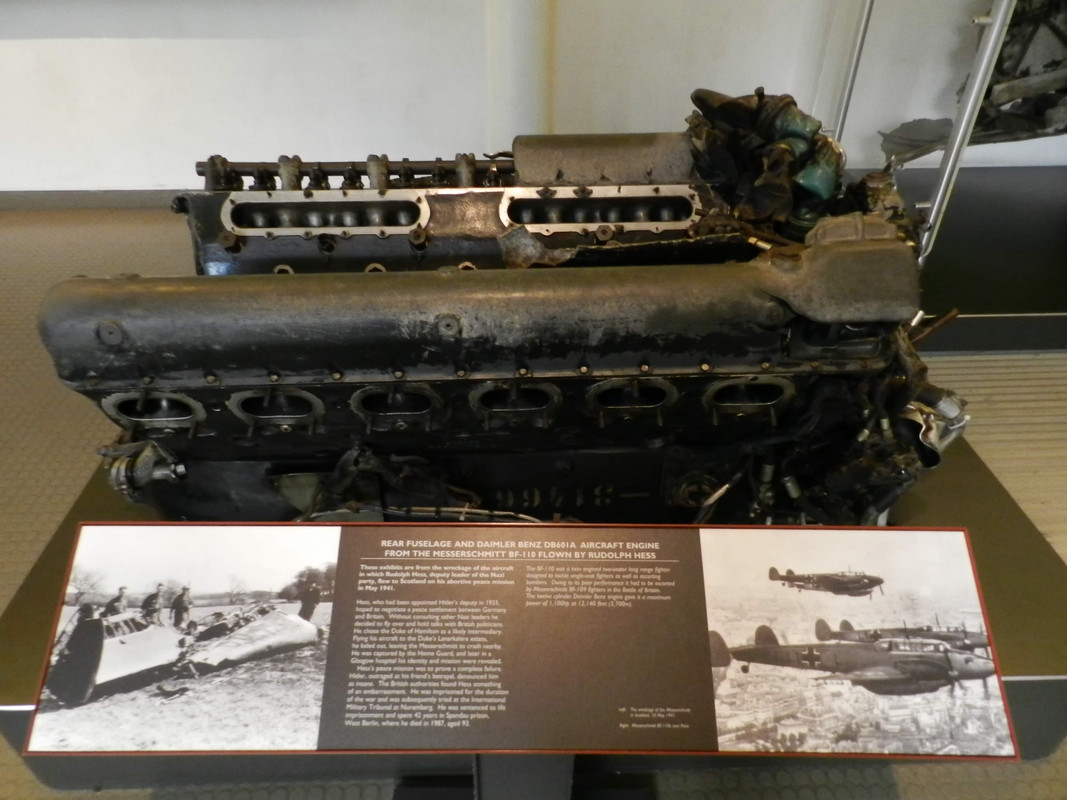Restos del avión Messerschmitt BF-110 de Rudolf Hess