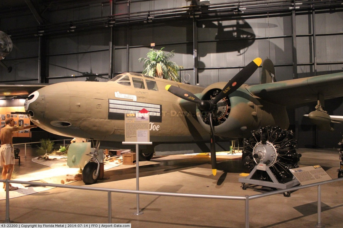 Douglas A-20G-45DO Havoc Nº de Serie 43-22200 T Little Joe está en exhibición en el National Museum of the United States Air Force en Dayton, Ohio, EE.UU