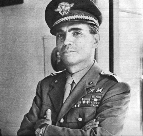 Salvatore Castagna, ya como General de Brigada, en la posguerra