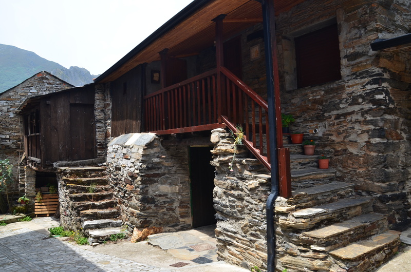 PEÑALBA DE SANTIAGO-22-6-2017-LEÓN - Los pueblos más bonitos de España-2010/2023 (47)