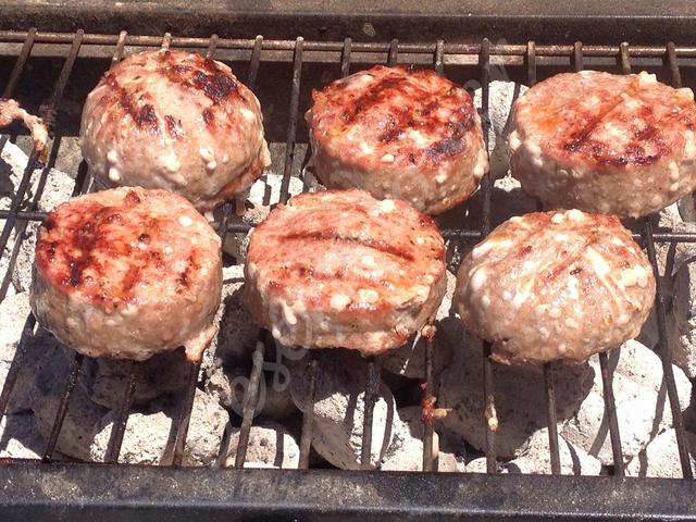 [Image: 09_Sausage.jpg]